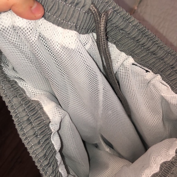 NEW ADIDAS RUNNING PANTS - Picture 6 of 7